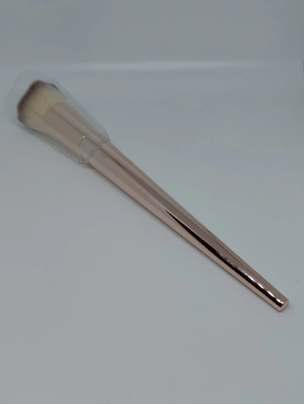 FARAH Flat Foundation Brush 615F